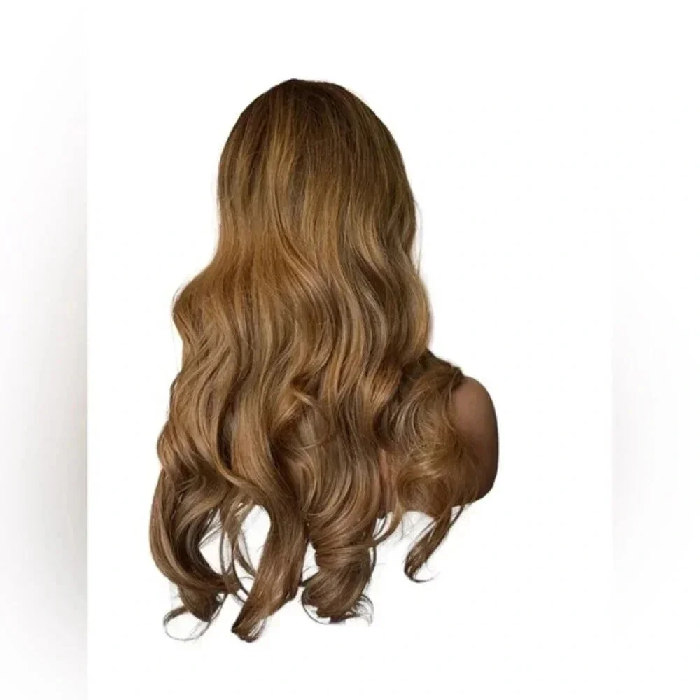 26 Inch Chocolate Brown to blonde Balayage Wavy Wig with bangs for daily…
